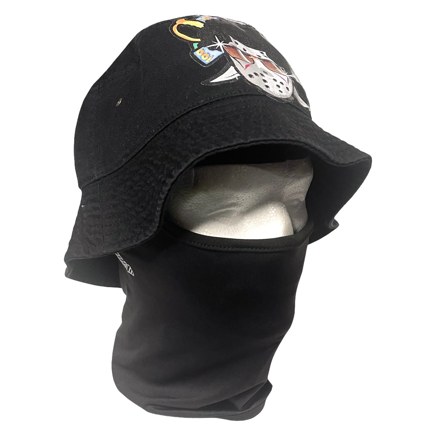 Black bucket hat